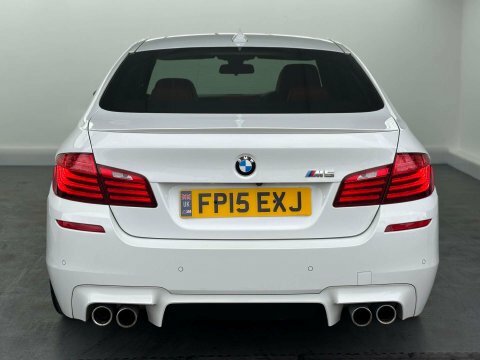 BMW M5 4.4 M5 White #4