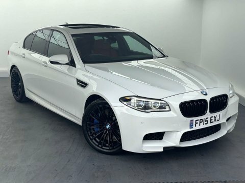 BMW M5 4.4 M5 White