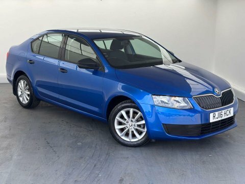 Skoda Octavia 1.2 Octavia S Blue