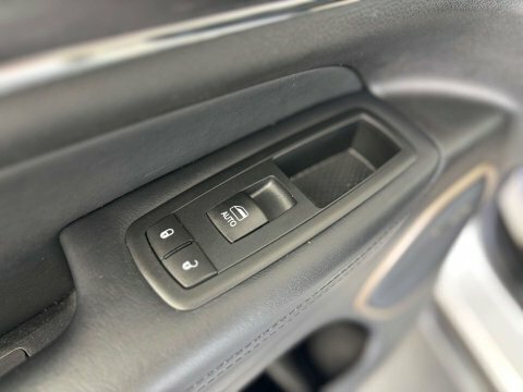 Jeep Grand Cherokee 3.0 V6 Crd White #21