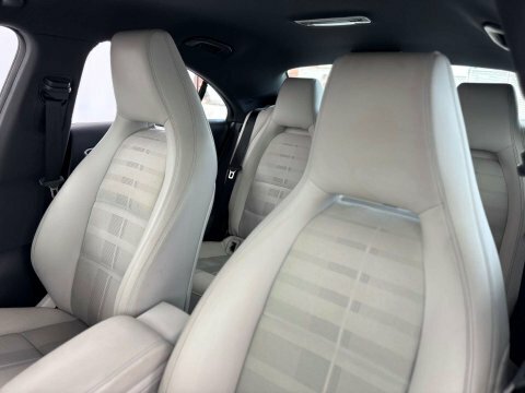 Mercedes-Benz CLA Class 2L Amg Line White #20