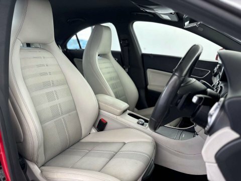 Mercedes-Benz CLA Class 2L Amg Line White #26