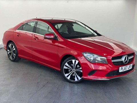 Mercedes-Benz CLA Class 1.6 Cla 180 Red