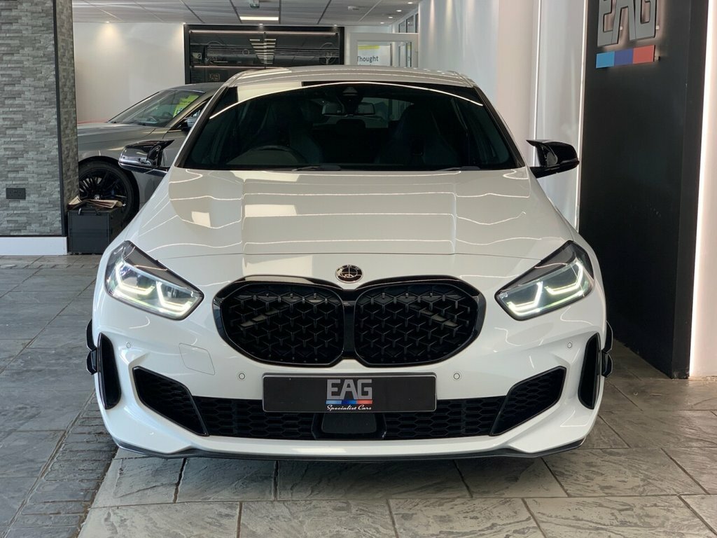 BMW M1 Hatchback White #4