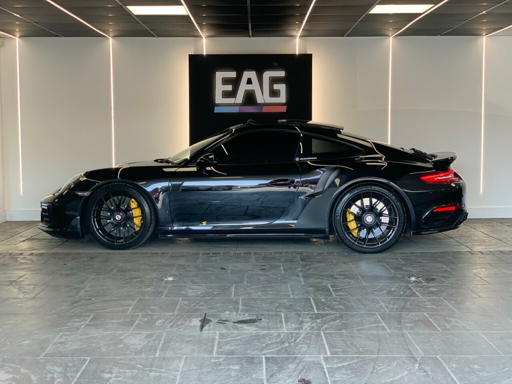 Porsche 911 3.8L 991 Turbo S Black #3