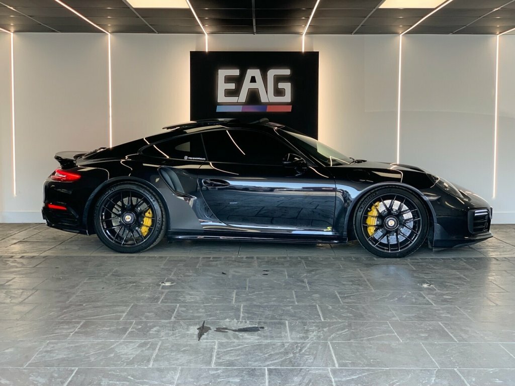Porsche 911 3.8L 991 Turbo S Black #2