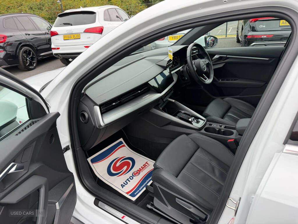 Audi A3 35 Tfsi S Line S Tronic Black #5