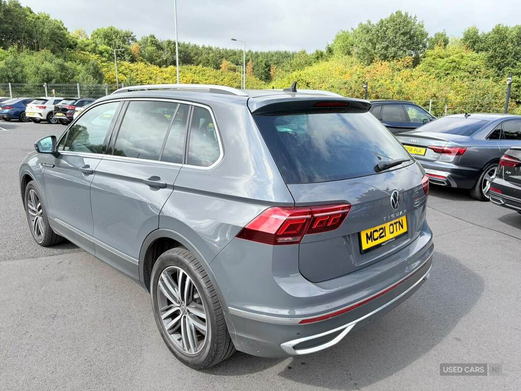 Volkswagen Tiguan 1.5 Tsi 150 Elegance Dsg Grey #3