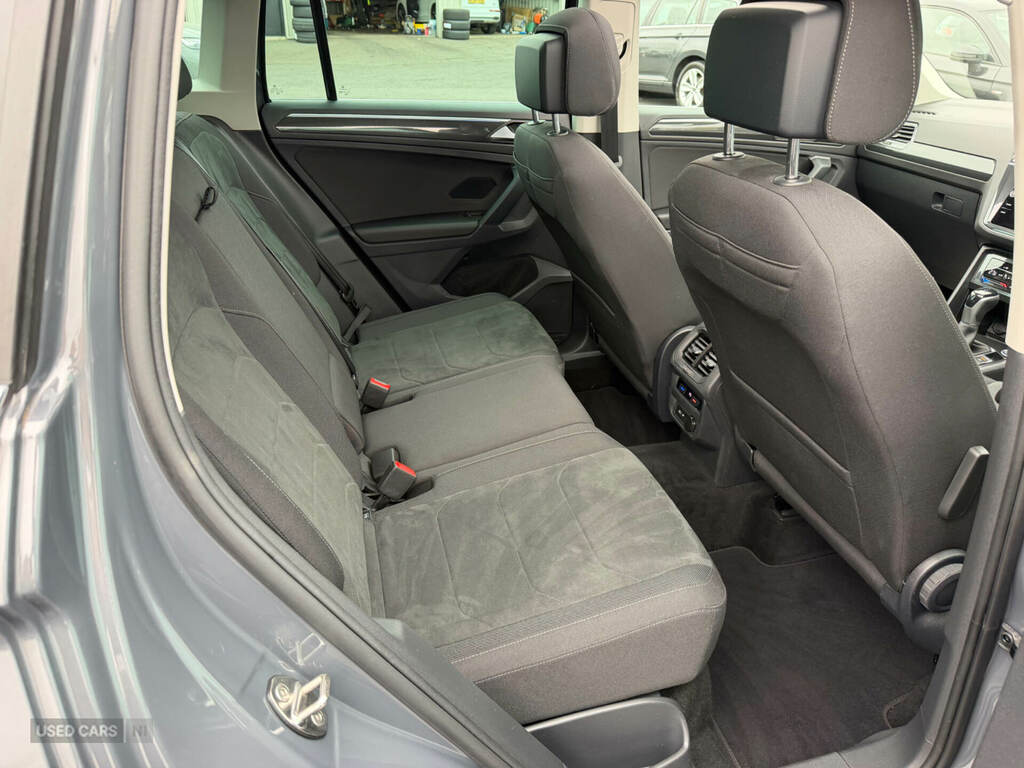 Volkswagen Tiguan 1.5 Tsi 150 Elegance Dsg MC21OTN Grey #5