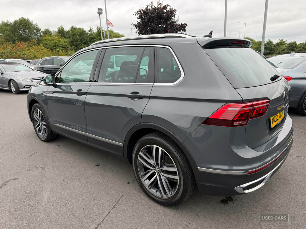 Volkswagen Tiguan 1.5 Tsi 150 Elegance Dsg MC21OTN Grey #4