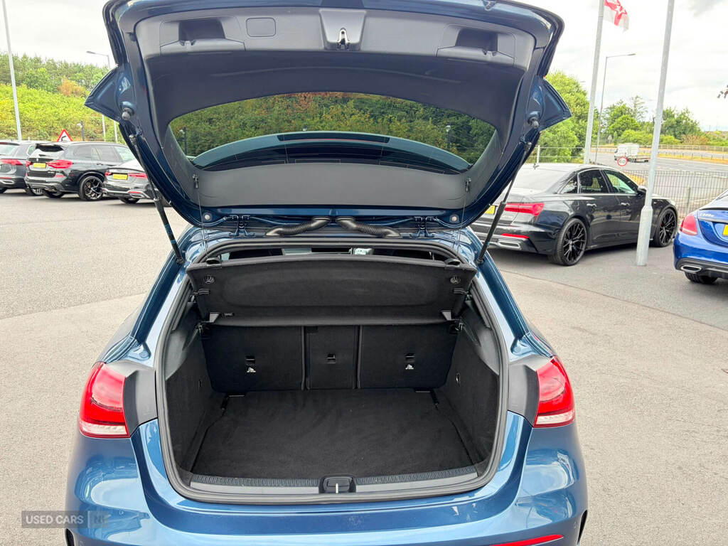 Mercedes-Benz A Class A180d 2.0 Amg Line Executive Blue #6