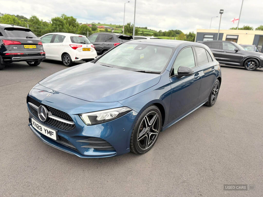 Mercedes-Benz A Class A180d 2.0 Amg Line Executive Blue #2