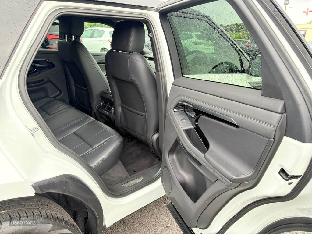 Land Rover Range Rover Evoque 2.0 D180 R-dynamic Se White #4