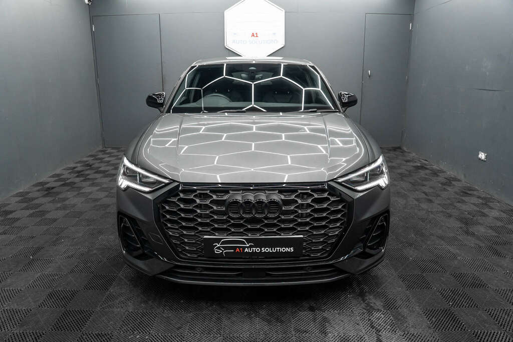Audi Q3 Black Edition 35 Tfsi EA25VYL  #3