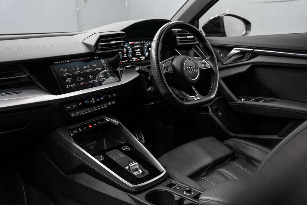 Audi A3 Sportback 40 Tfsi S Line E SM23UPC #4