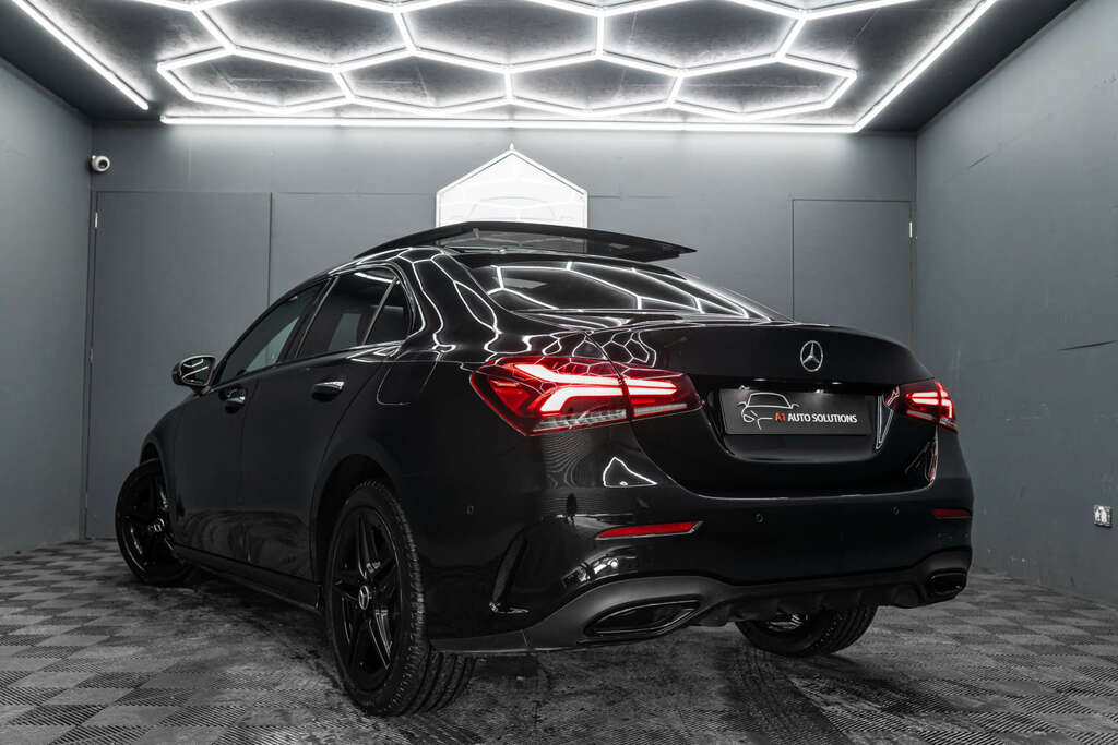 Mercedes-Benz A Class Amg Line Premium E #3