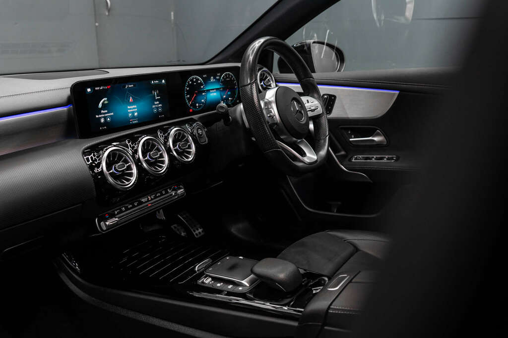 Mercedes-Benz A Class Amg Line Premium E #6