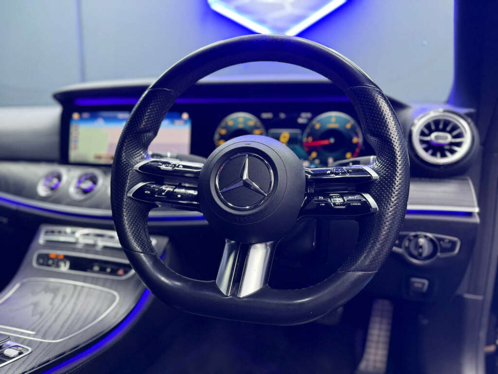 Mercedes-Benz E Class Amg Line Premium D #6
