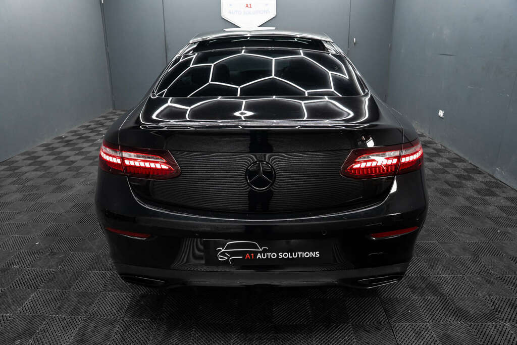 Mercedes-Benz E Class Amg Line Night Edition Premium Black #5