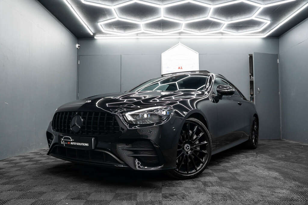 Mercedes-Benz E Class Amg Line Night Edition Premium Black #3