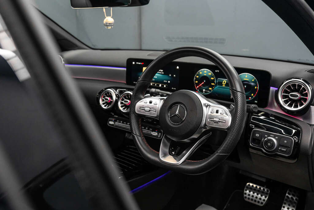 Mercedes-Benz A Class Amg Line Edition Premium E GU22VYW  #6