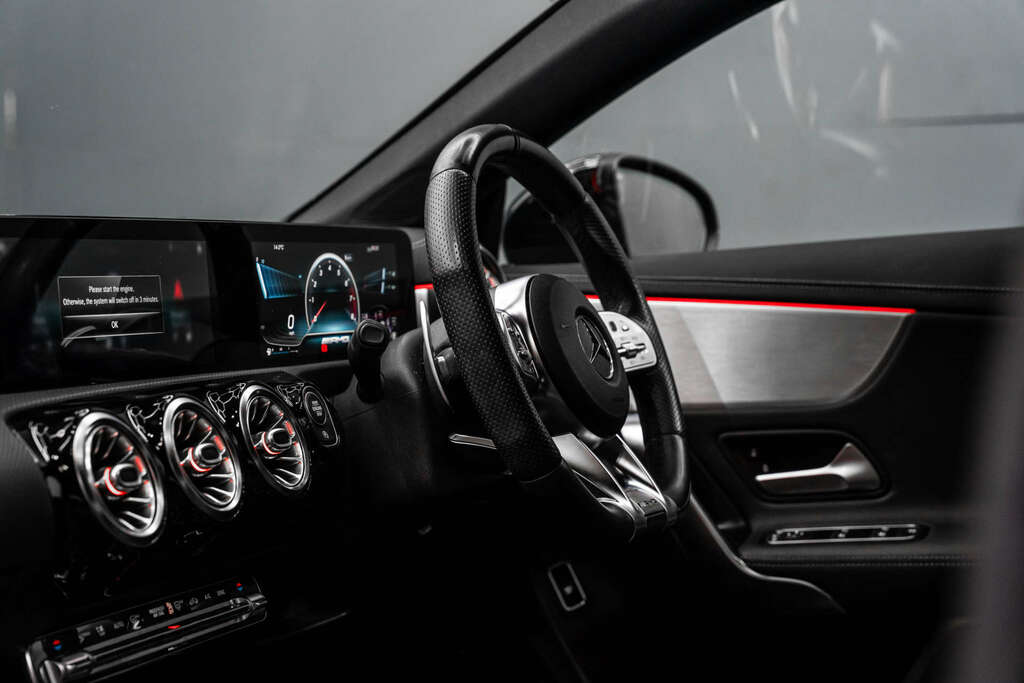 Mercedes-Benz CLA Class Premium 4Matic 4Wd WG22XXE #2