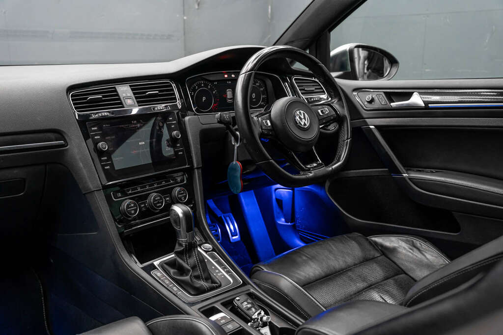 Volkswagen Golf R Tsi 4Wd ET67YHL  #2