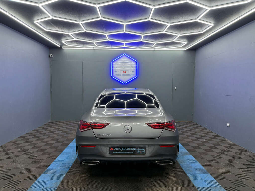 Mercedes-Benz 250 A E Amg Line Premium Plus Black #19