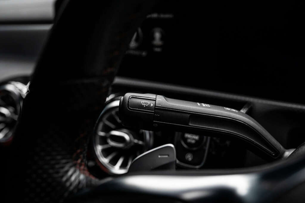 Mercedes-Benz CLA Class Amg Line Premium  #4