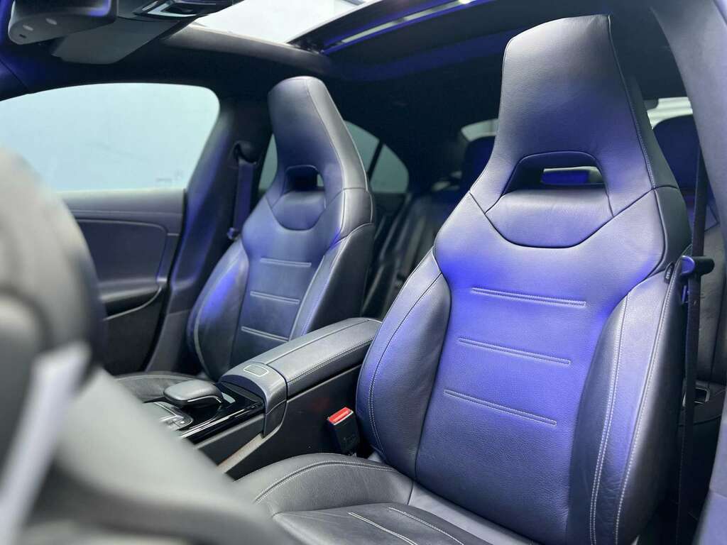 Mercedes-Benz CLA Class Amg Line Premium  #4