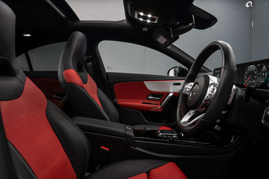 Mercedes-Benz CLA Class Amg Line Premium #2