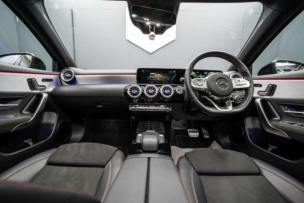 Mercedes-Benz A Class Amg Line Premium D KR70UBG #2