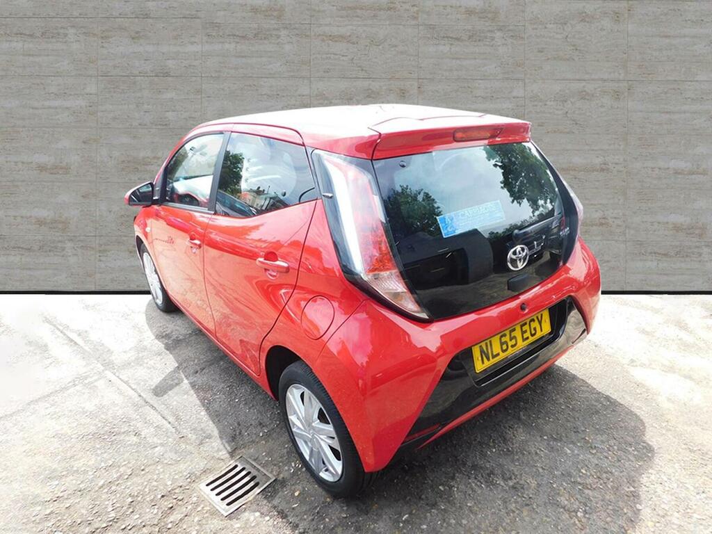 Toyota Aygo 1.0 Vvt-i X-pression X-wave Euro 5 ... Red #4