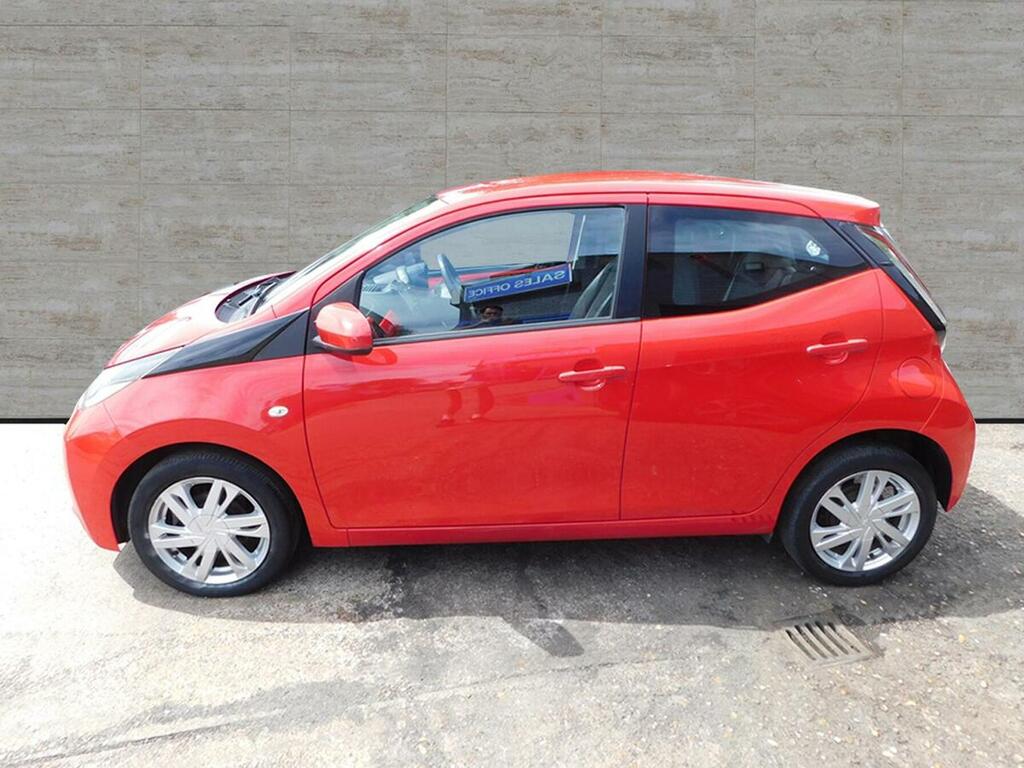 Toyota Aygo 1.0 Vvt-i X-pression X-wave Euro 5 ... Red #5