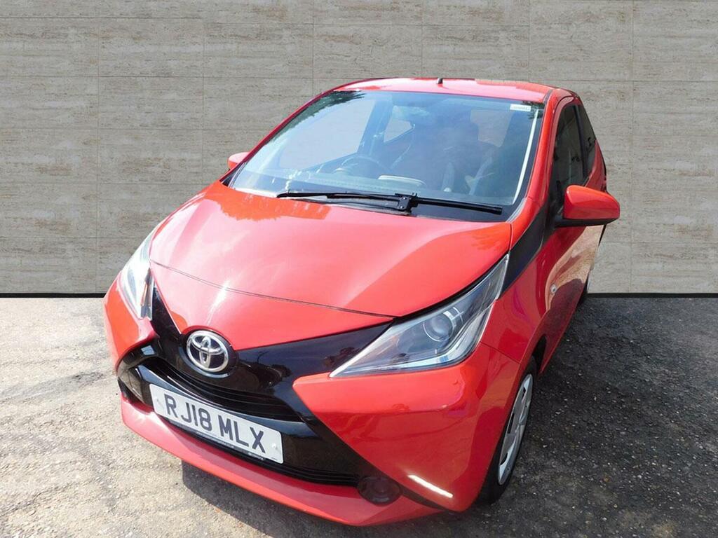 Toyota Aygo 1.0 Vvt-i X-play Euro 6 Hatchback RJ18MLX Red #3