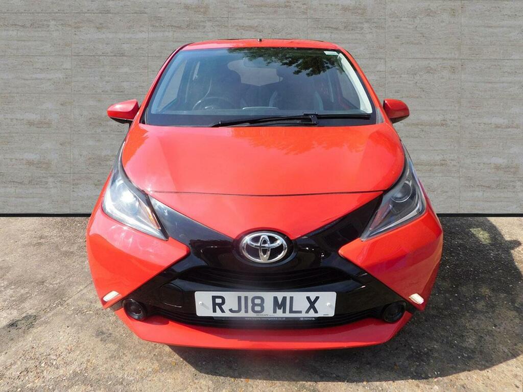 Toyota Aygo 1.0 Vvt-i X-play Euro 6 Hatchback RJ18MLX Red #2