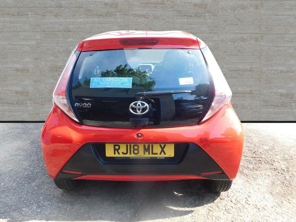 Toyota Aygo 1.0 Vvt-i X-play Euro 6 Hatchback RJ18MLX Red #6