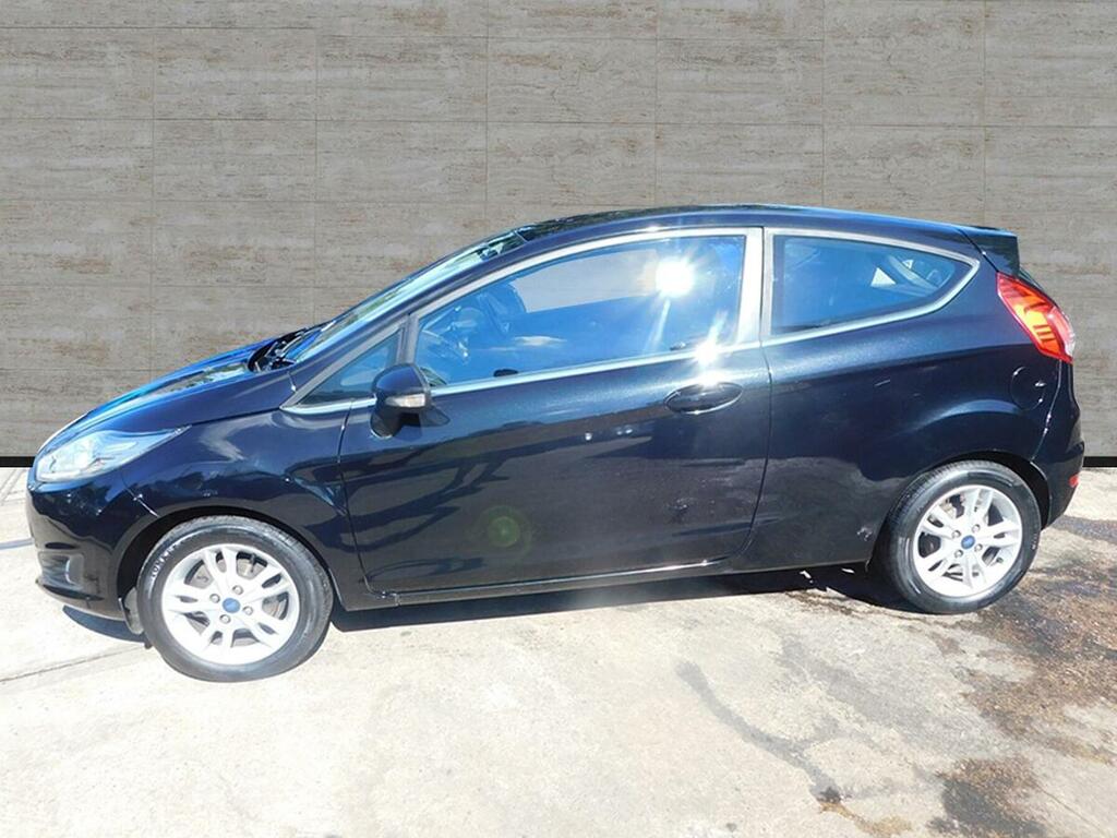 Ford Fiesta 1.25 Zetec Euro 6 Hatchback Black #4