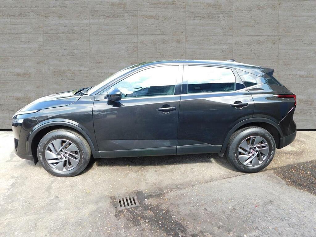 Nissan Qashqai 1.3 Dig-t Mhev Acenta Premium Eu... LG22ZVE Black #5