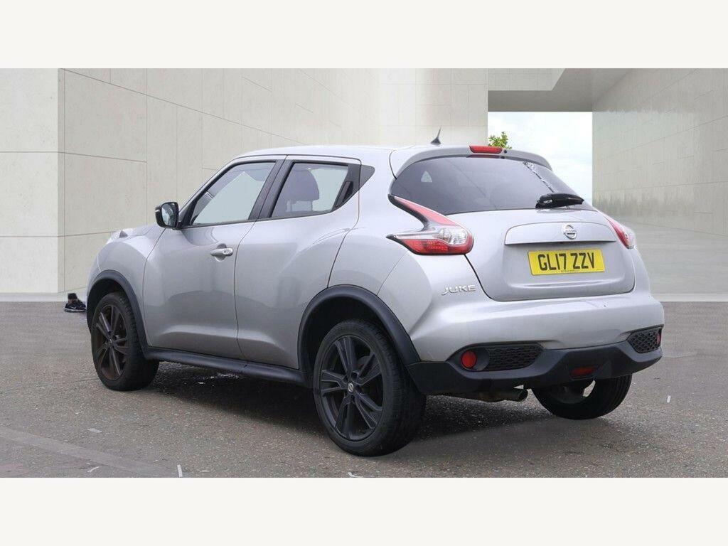 Nissan Juke Suv White #4