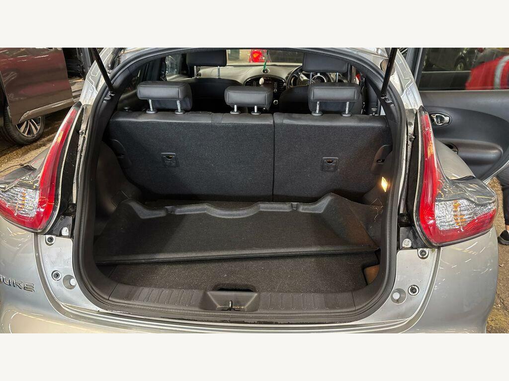 Nissan Juke Suv White #12