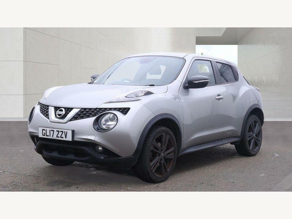 Nissan Juke Suv White #2