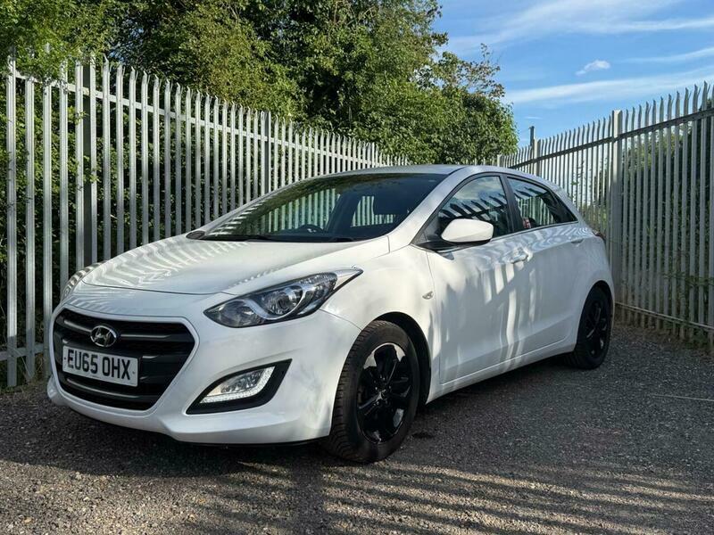 Hyundai I30 1.4 Blue Drive Se White #3