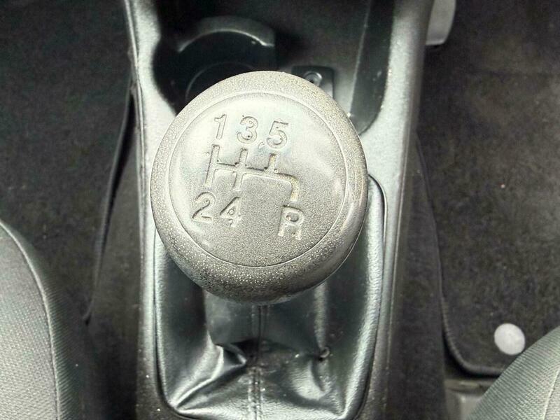 Fiat Punto 1.2 Mylife 68 Bhp White #14