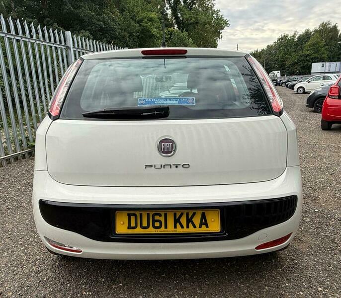 Fiat Punto 1.2 Mylife 68 Bhp White #10