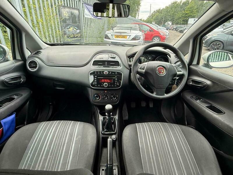 Fiat Punto 1.2 Mylife 68 Bhp White #15