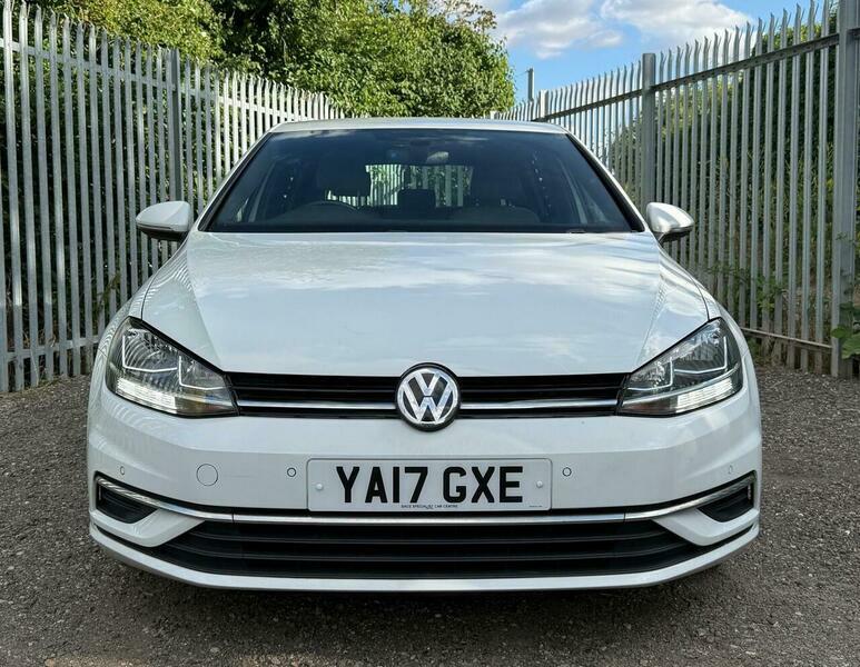 Volkswagen Golf 1.6 Tdi Bluemotion Tech YA17GXE White #2