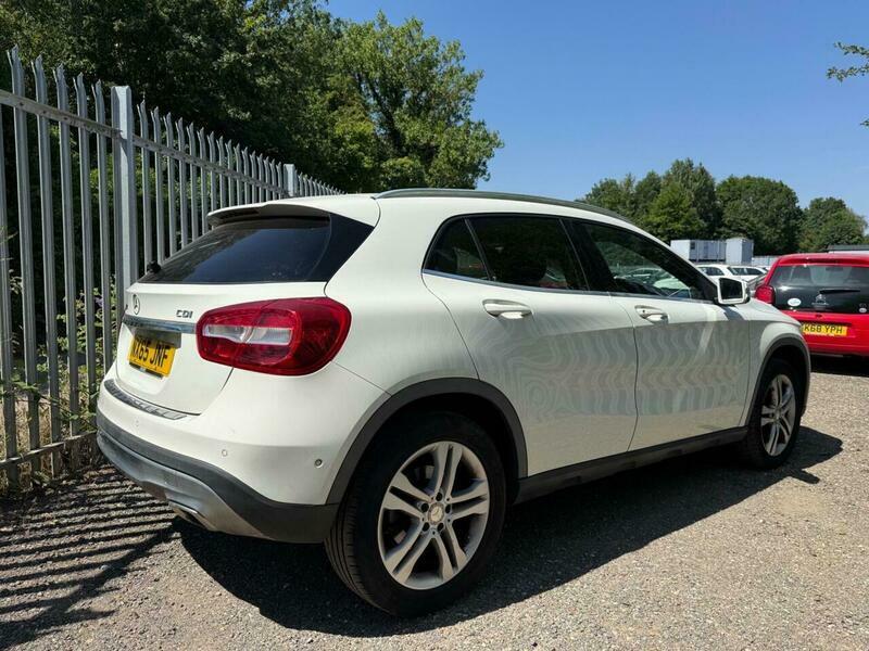 Mercedes-Benz C Class 2.1 Gla200 Cdi Sport White #6