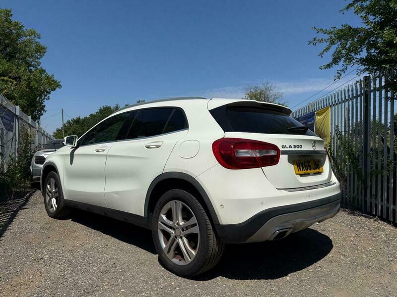 Mercedes-Benz C Class 2.1 Gla200 Cdi Sport White #3