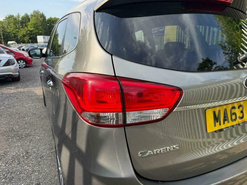 Kia Carens 2 Silver #14